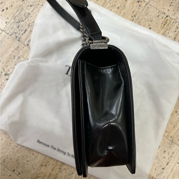 Chanel Large Boy Bag - Picture 3 of 15